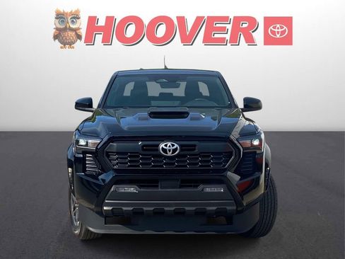Used 2024 Toyota Tacoma TRD Sport RWD image 8