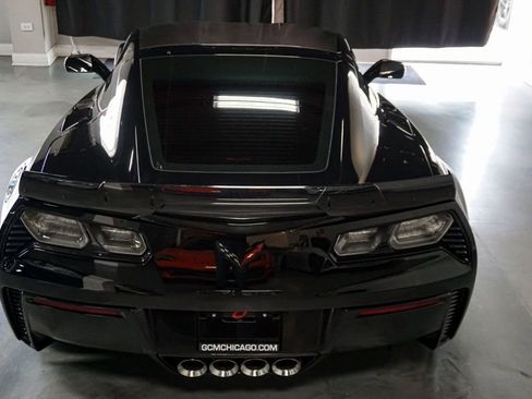 Used 2015 Chevrolet Corvette Z06 w/ 3LZ Preferred Equipment Group RWD image 41