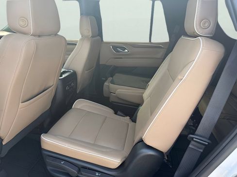 Used 2023 Chevrolet Tahoe Premier RWD image 12