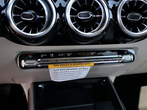 New 2026 Mercedes-Benz GLA 250 4MATIC image 39