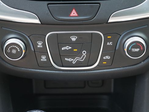 Certified 2020 Chevrolet Equinox LT AWD/4WD image 19