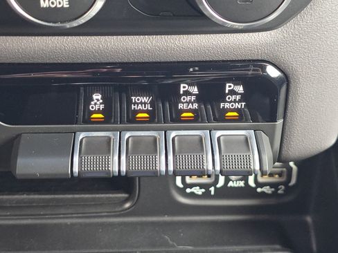 Used 2022 RAM 1500 Big Horn AWD/4WD image 28