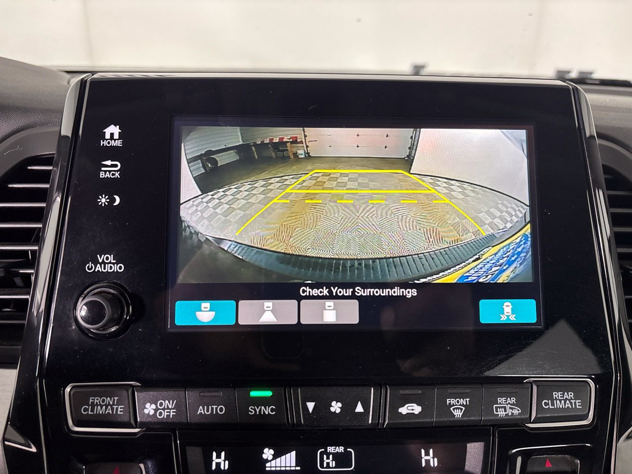 Used 2018 Honda Odyssey EX image 17