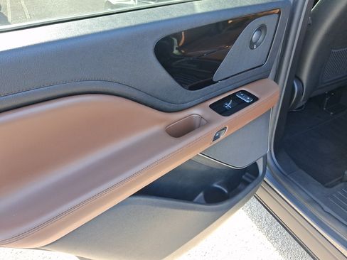 Certified 2022 Lincoln Aviator Reserve w/ Elements Package Plus RWD image 9