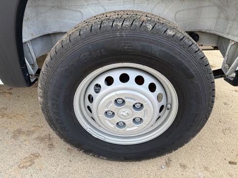 Used 2024 RAM ProMaster 1500 w/ Convenience Group image 22