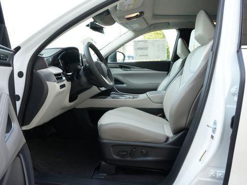 New 2027 INFINITI QX60 Luxe w/ Cargo Package FWD image 17