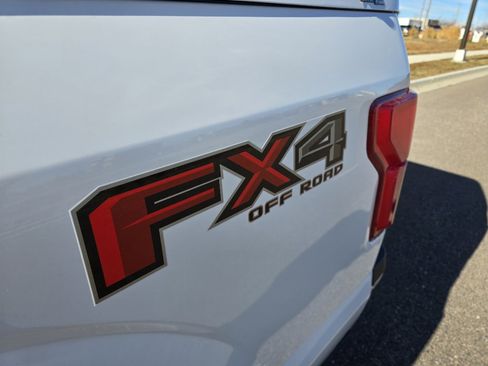 Used 2019 Ford F150 Lariat image 10