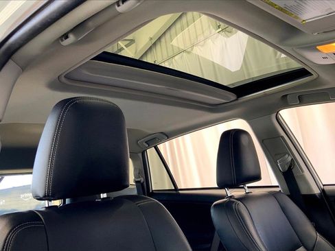 Used 2017 Toyota RAV4 XLE image 27