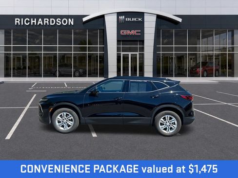 Used 2023 Chevrolet Blazer LT w/ Convenience Package AWD/4WD image 2