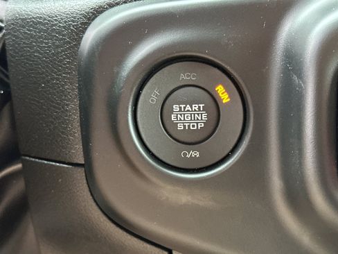 Used 2023 Jeep Wrangler Unlimited AWD/4WD image 21