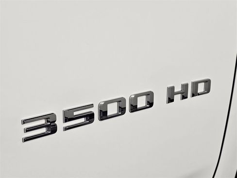 Used 2023 Chevrolet Silverado 3500 LT w/ Convenience Package image 11