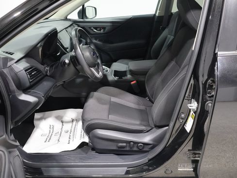 Used 2023 Subaru Outback Premium AWD/4WD image 9
