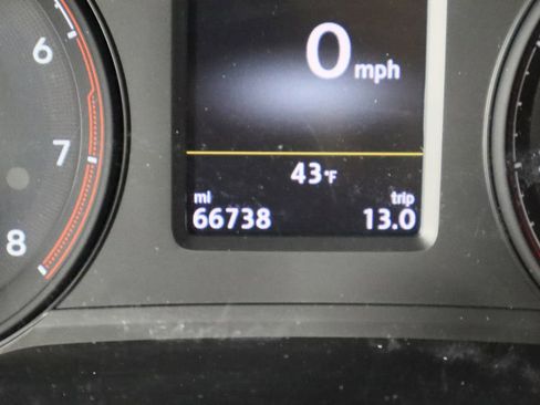 Used 2021 Volkswagen Passat 2.0T S image 34