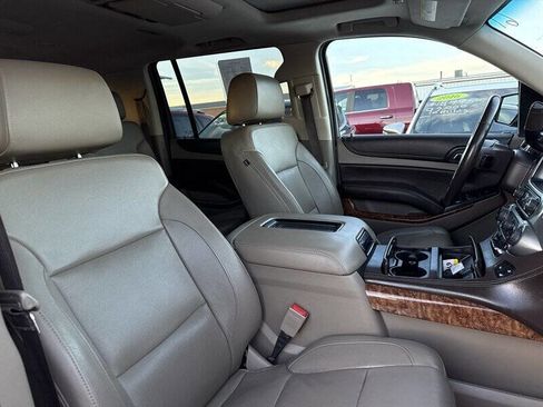 Used 2018 Chevrolet Suburban Premier image 20
