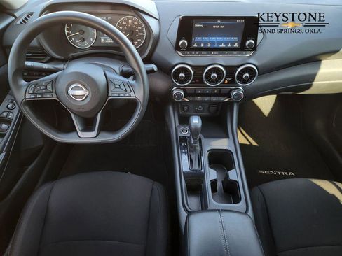 Used 2024 Nissan Sentra S image 25