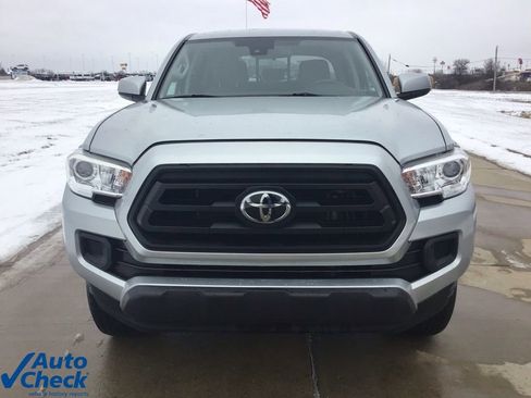 Used 2023 Toyota Tacoma SR image 9