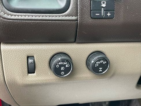 Certified 2017 GMC Canyon SLT w/ Driver Alert Package image 32