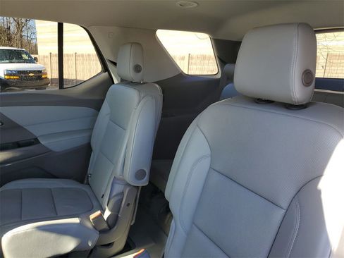 Certified 2018 Chevrolet Traverse Premier image 25