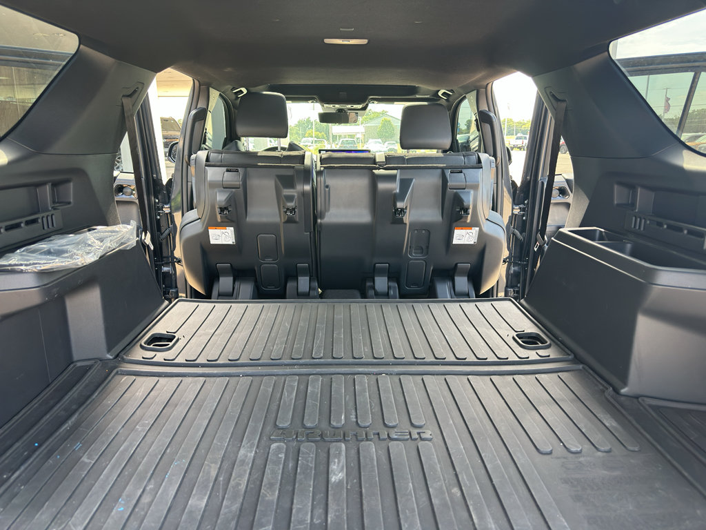 Used 2025 Toyota 4Runner Limited w/ Tow Technology Package AWD/4WD image 39