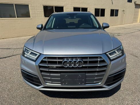 Used 2018 Audi Q5 2.0T Premium Plus w/ Premium Plus Package AWD/4WD image 2