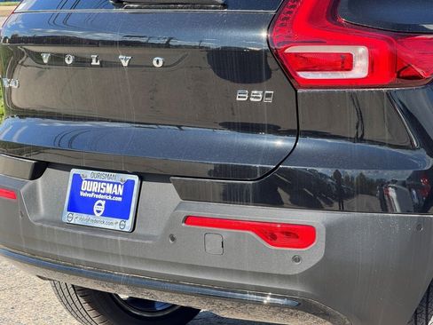 New 2026 Volvo XC40 B5 Ultra w/ Protection Package Premier image 8