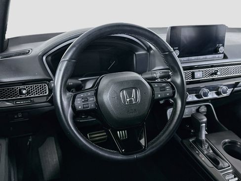 Used 2025 Honda Civic Sport image 18