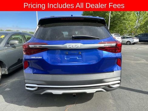 Used 2023 Kia Seltos S w/ Navigation Package AWD/4WD image 3