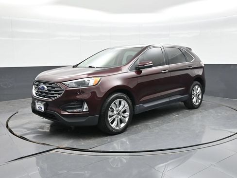 Certified 2023 Ford Edge Titanium AWD/4WD image 18