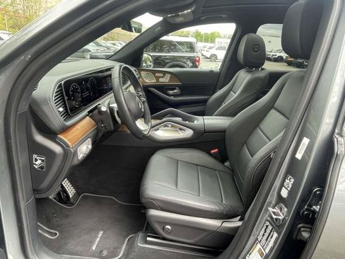 Certified 2025 Mercedes-Benz GLS 450 4MATIC image 18