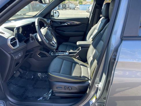 Used 2025 Chevrolet TrailBlazer ACTIV w/ Convenience Package image 21