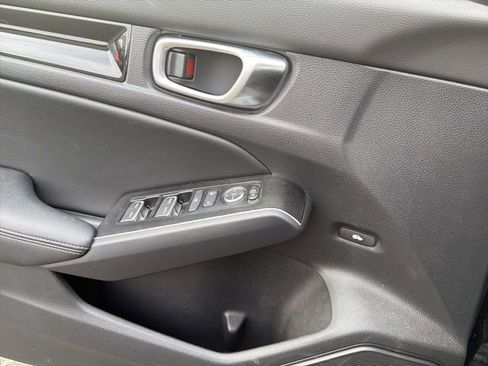 Used 2025 Honda Civic Sport image 16