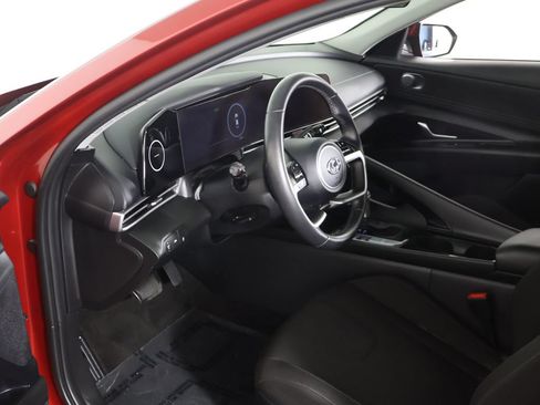 Used 2023 Hyundai Elantra SEL w/ Convenience Package FWD image 23
