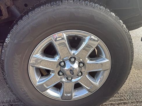 Used 2014 Ford F150 XLT w/ Equipment Group 302A Luxury AWD/4WD image 10