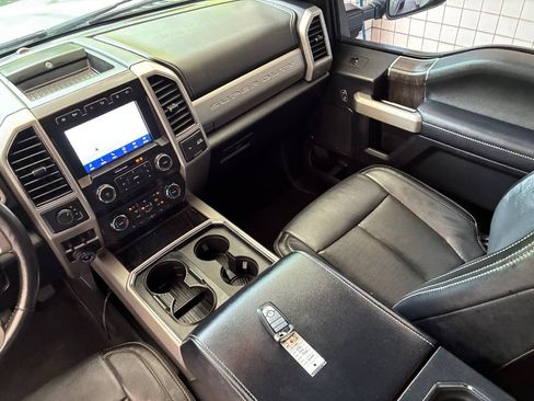 Used 2020 Ford F350 Lariat w/ Lariat Ultimate Package AWD/4WD image 18