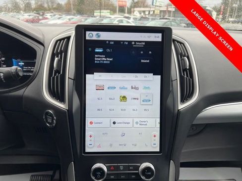 Used 2022 Ford Edge SEL AWD/4WD image 11