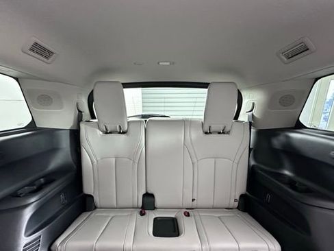 New 2026 INFINITI QX60 Luxe image 24