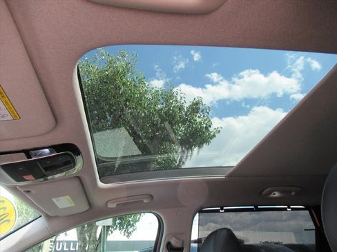 Used 2023 Hyundai Santa Fe Limited FWD image 16