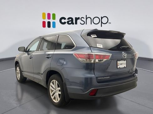 Used 2015 Toyota Highlander LE AWD/4WD image 3