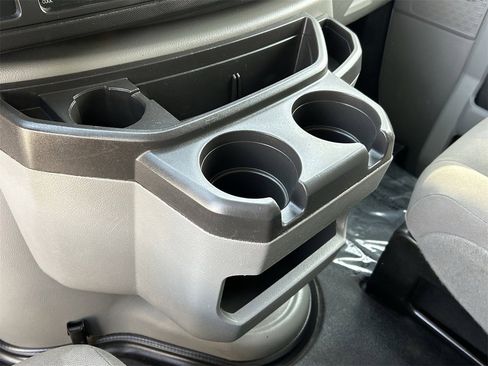 Used 2014 Ford E-250 and Econoline 250 image 24