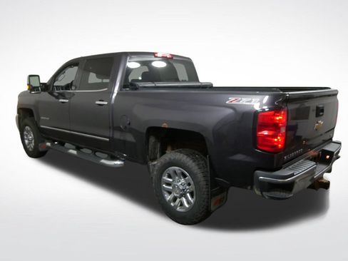 Used 2016 Chevrolet Silverado 3500 LTZ w/ Duramax Plus Package AWD/4WD image 4