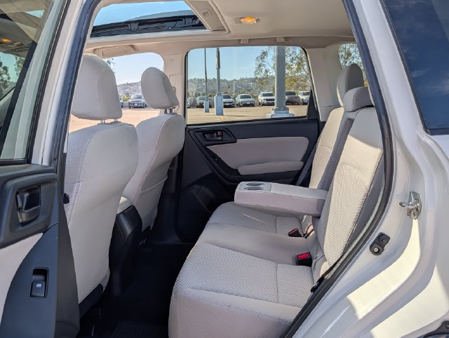 Used 2015 Subaru Forester 2.5i Premium w/ All-Weather Package AWD/4WD image 12