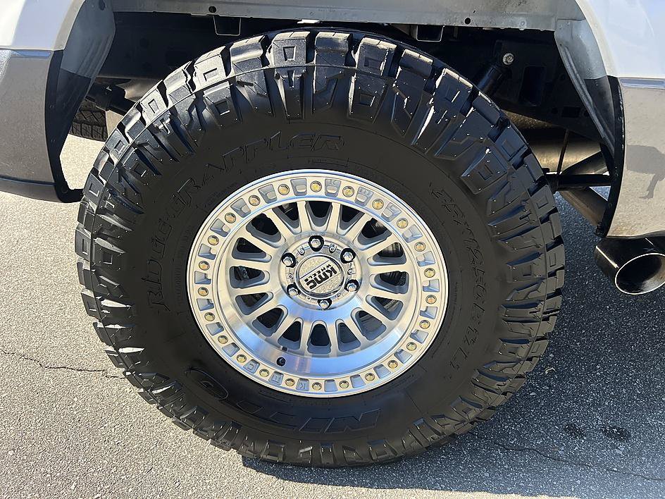 Used 2019 Ford F150 XLT w/ Equipment Group 302A Luxury AWD/4WD image 11