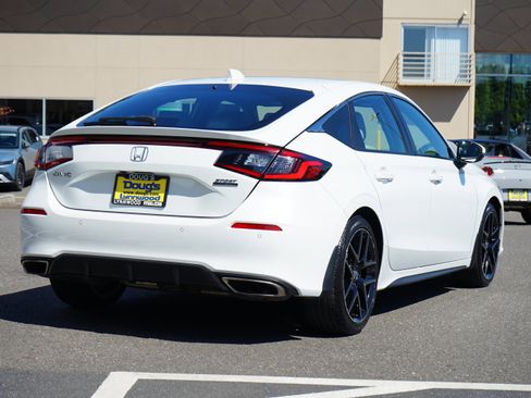 Used 2022 Honda Civic Sport Touring image 3