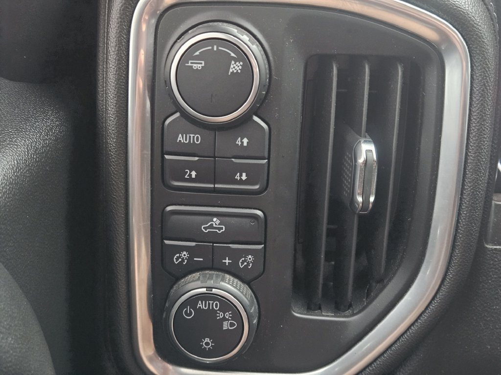 Used 2019 Chevrolet Silverado 1500 LT w/ Texas Edition AWD/4WD image 22
