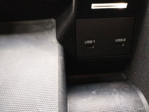 Used 2022 Porsche Cayenne GTS image 40