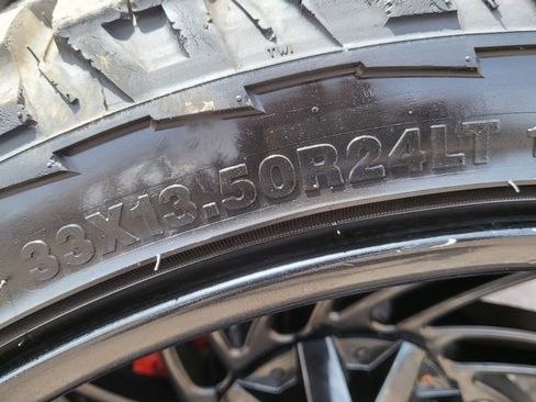 Used 2018 Ford F250 Platinum w/ Platinum Ultimate Package AWD/4WD image 12