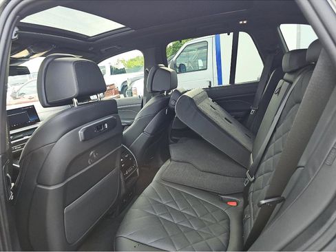 Used 2026 BMW X5 xDrive40i w/ M Sport Package AWD/4WD image 7