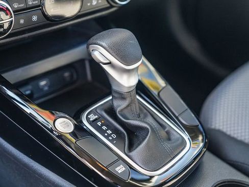 Certified 2025 Kia Soul S image 20