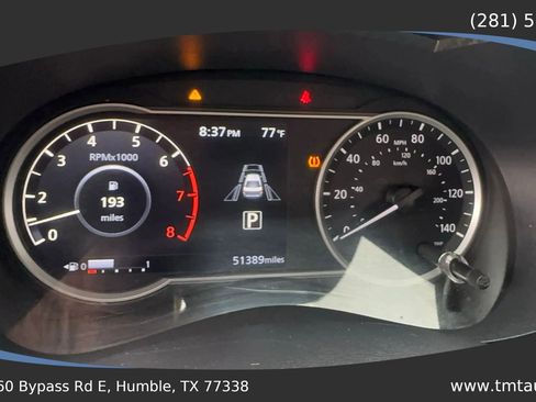 Used 2024 Nissan Versa SV w/ Trunk Package FWD image 11