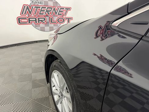 Used 2024 Toyota Corolla XLE image 24